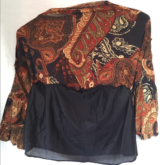 Alluring top with rich colors and pattern - Picture 4 of 5
